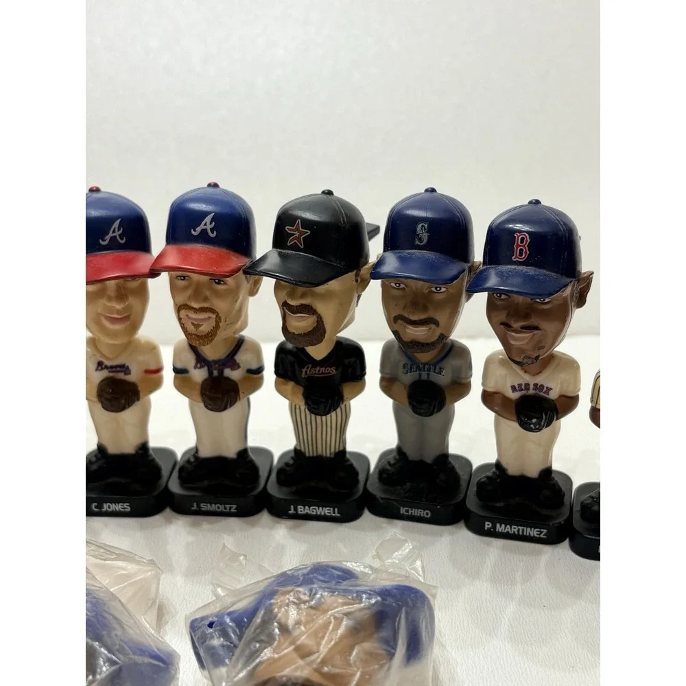 Lot Of (12) 2003 Fotoball POST CEREAL‎ BASEBALL MINI BOBBLEHEADS